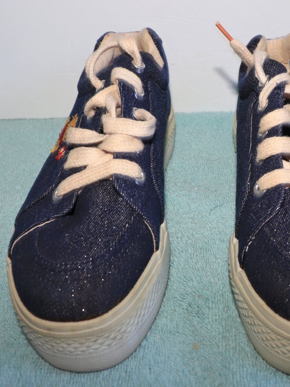 Women's Vintage Pooh Denim Platform Sneakers 6.5